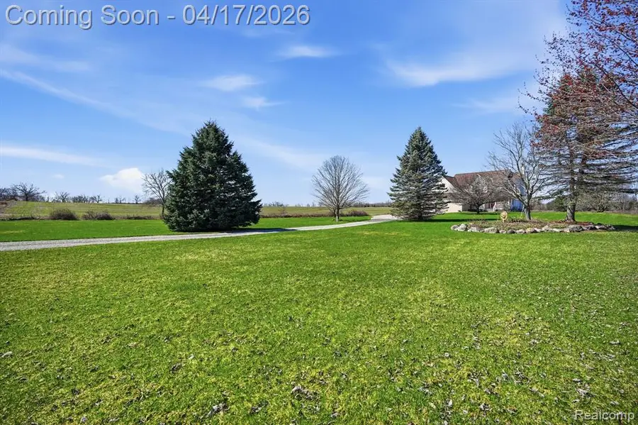 72689 Dequindre, Leonard, MI 48367 - #3