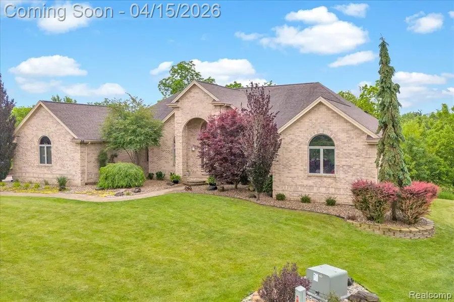 550 Kings Fairway, Grand Blanc, MI 48439 - #3