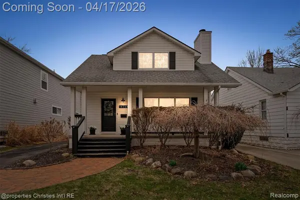 16268 Kirkshire, Beverly Hills, MI 48025