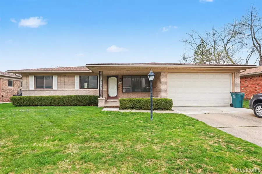 5698 Bingham, Troy, MI 48085 - #2