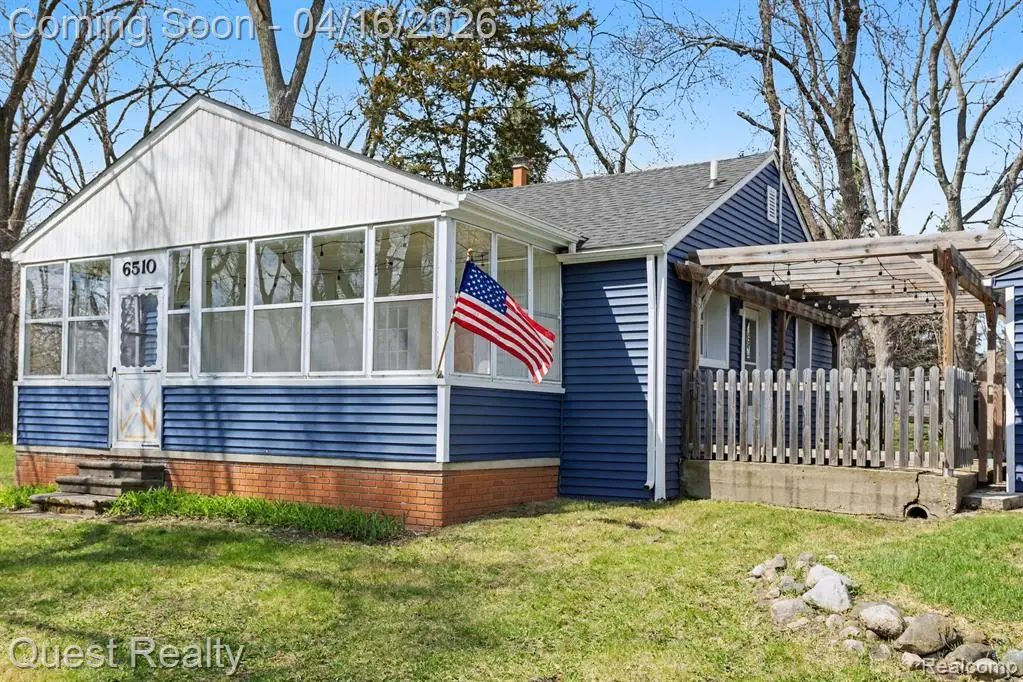 6510 Oakridge, Waterford, MI 48329 - #1