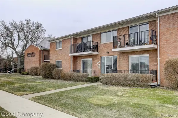 32075 Beaconsfield #29, Roseville, MI 48066