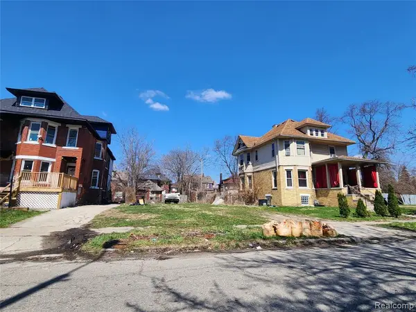 130 Hazelwood, Detroit, MI 48202