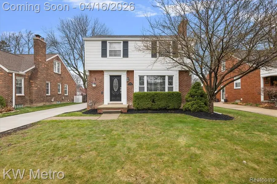 1904 Manchester, Grosse Pointe Woods, MI 48236 - #3
