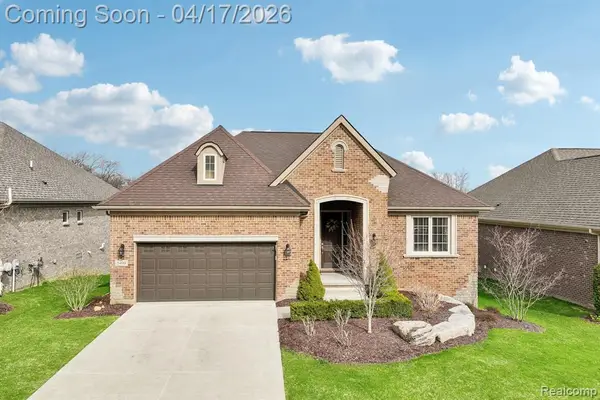 5499 Woodfall, Clarkston, MI 48348