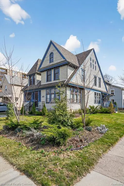 427 W Shiawassee, Lansing, MI 48933