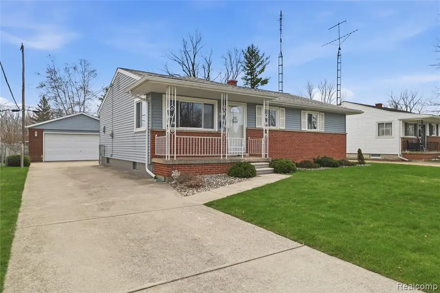 5221 Worchester, Swartz Creek, MI 48473 - #2