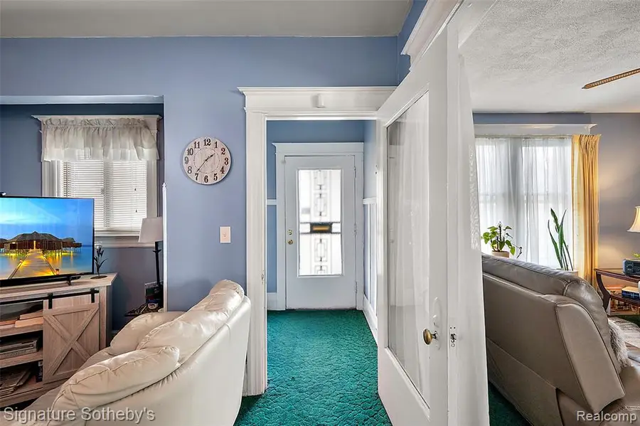 1731 Helen, Detroit, MI 48207 - #2