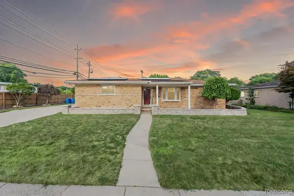 32930 Coventry, Warren, MI 48093