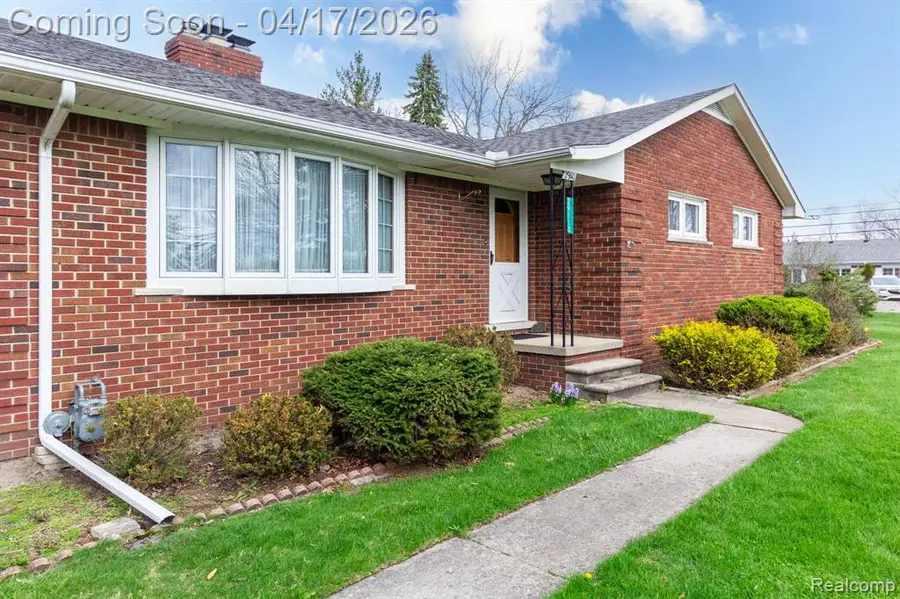 29110 Olmstead, Flat Rock, MI 48134 - #3