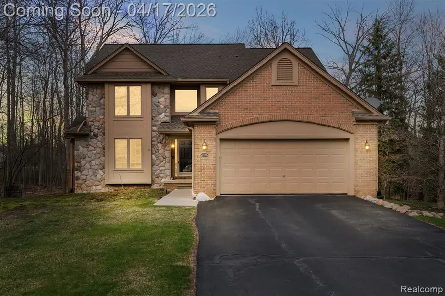 5146 Lagoons #22, West Bloomfield, MI 48323 - #2