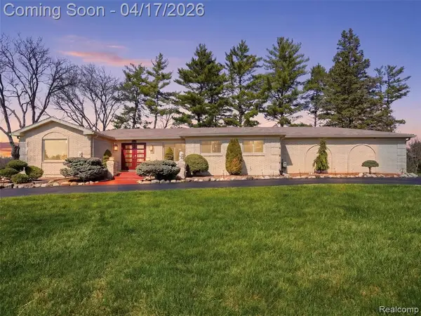 4886 Beacon Hill, Bloomfield Hills, MI 48301