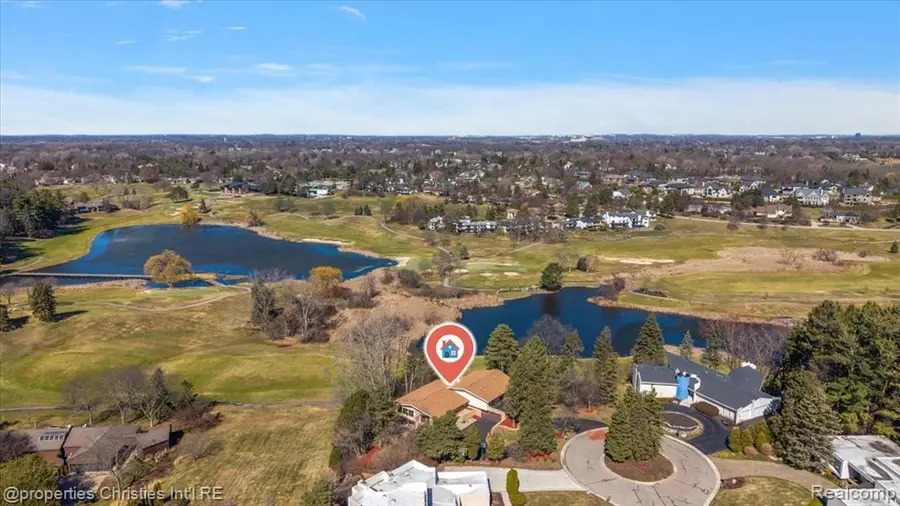 1808 Moors, Bloomfield Hills, MI 48302 - #2