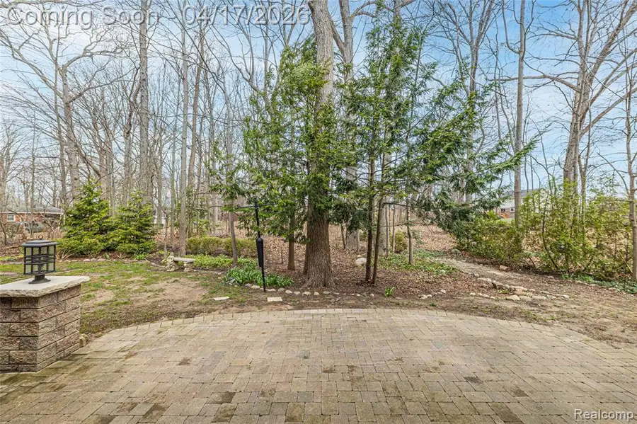 734 Lake Ridge, Rochester Hills, MI 48307 - #3