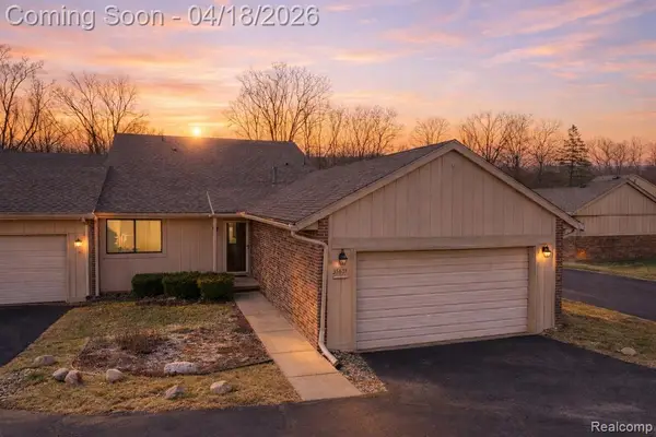 35631 Heritage, Farmington, MI 48335