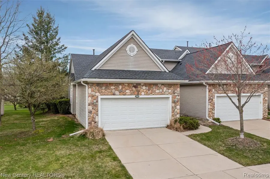 3561 Grove, Auburn Hills, MI 48326 - #3