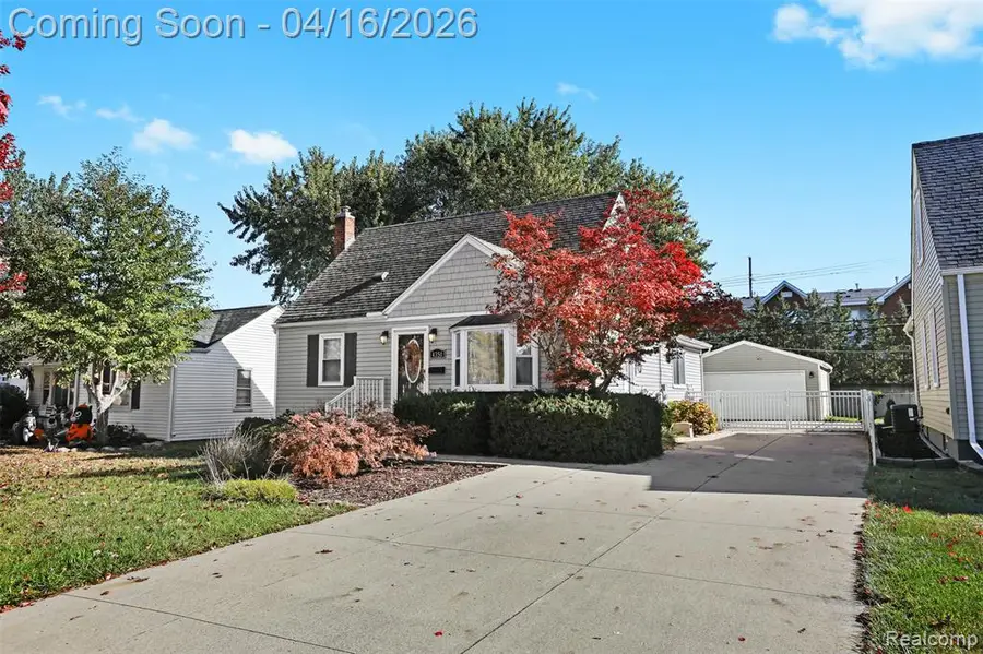 4350 Mandalay, Royal Oak, MI 48073 - #2
