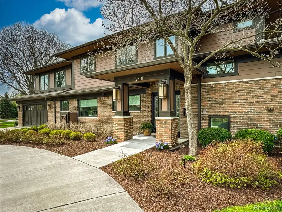 218 Hillboro, Bloomfield Hills, MI 48301 - #3