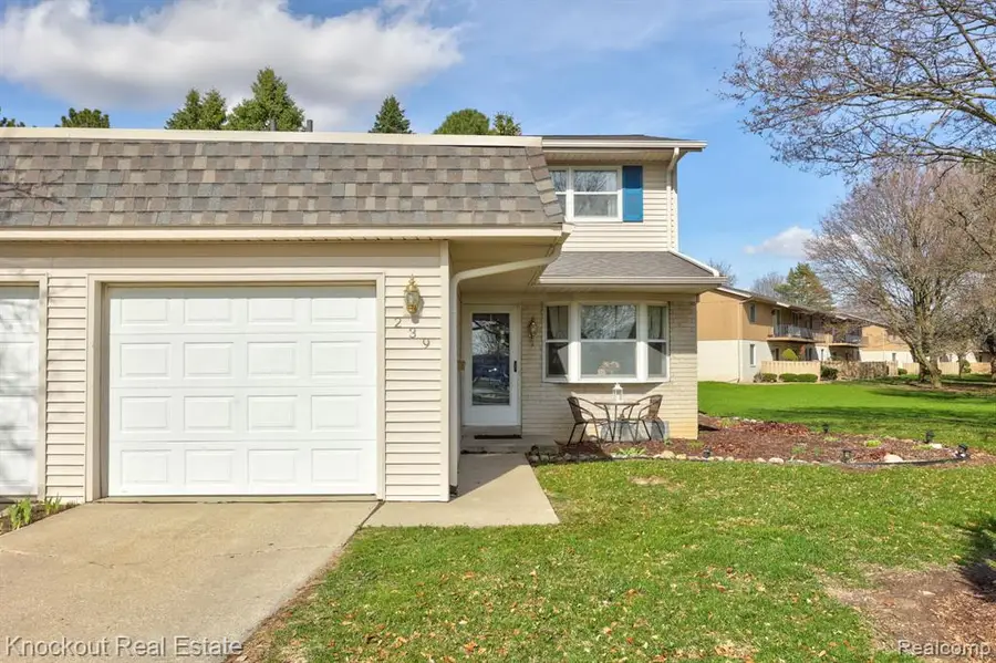 239 Churchgrove, Frankenmuth, MI 48734 - #2