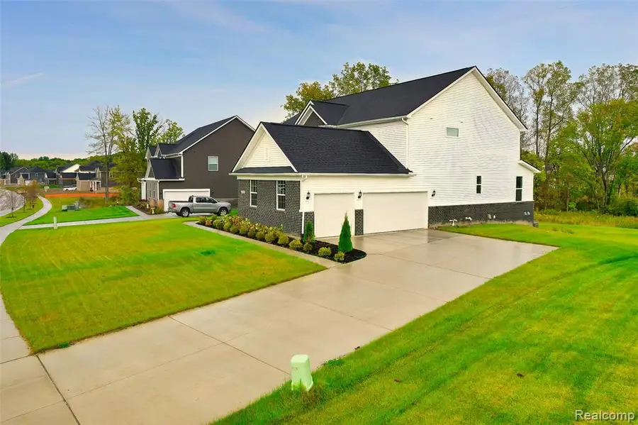 22820 Martin, South Lyon, MI 48178 - #3