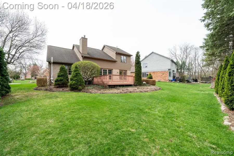 3598 Sahalee, Rochester Hills, MI 48309 - #2