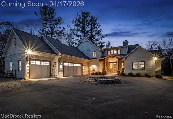 1432 S East Torch Lake, Bellaire, MI 49615