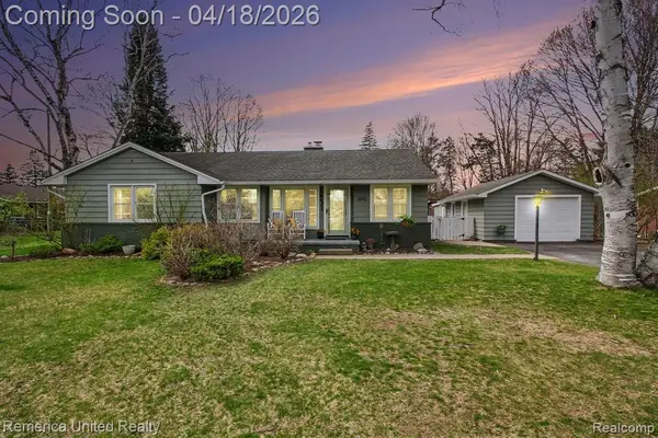 6912 Cheddar Valley, Brighton, MI 48116