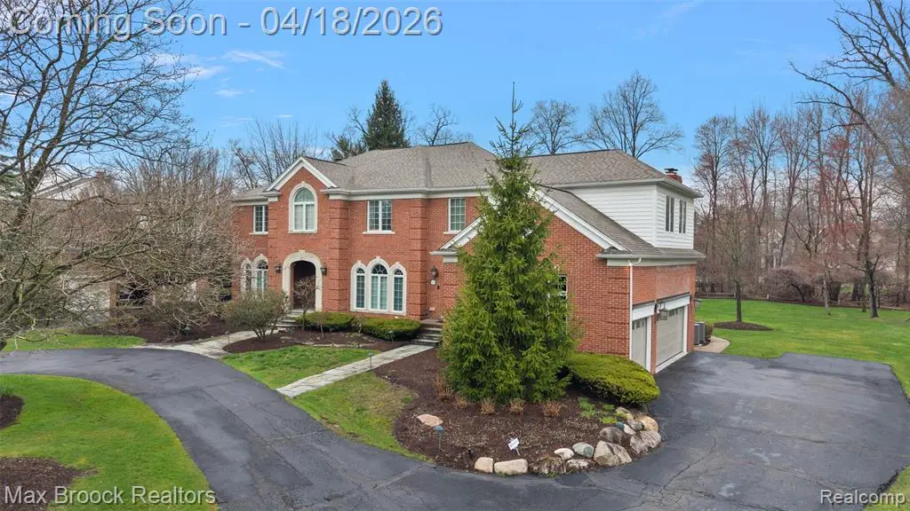 945 Wellsley, Bloomfield Hills, MI 48304 - #1