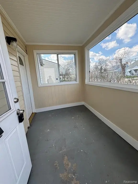 1726 E Goulson, Hazel Park, MI 48030 - #2