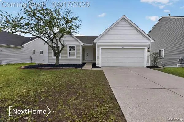 321 Oxford, Belleville, MI 48111