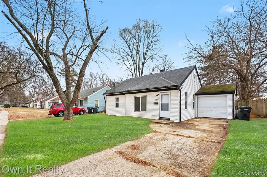 10821 Albany, Oak Park, MI 48237 - #2