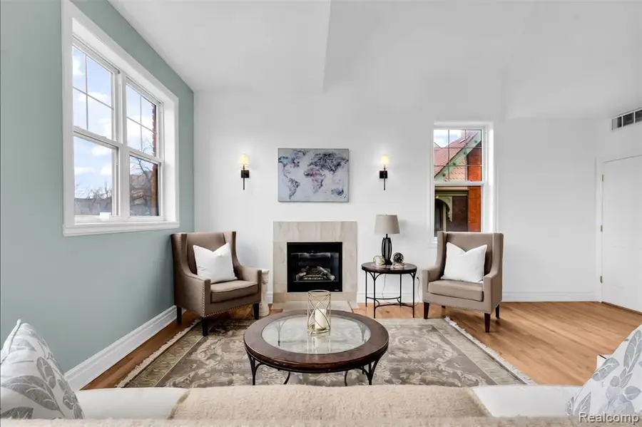 429 E Ferry #9, Detroit, MI 48202 - #3