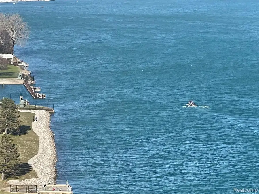 8200 Jefferson #1201, Detroit, MI 48214 - #2