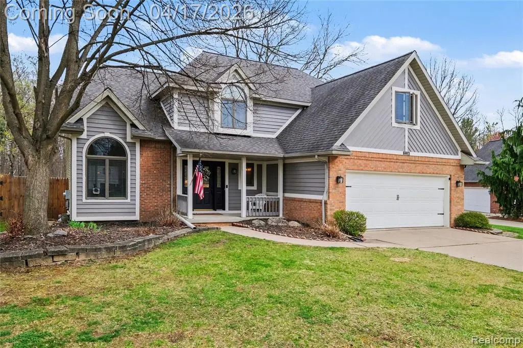 2228 Lost Creek, Flushing, MI 48433 - #1
