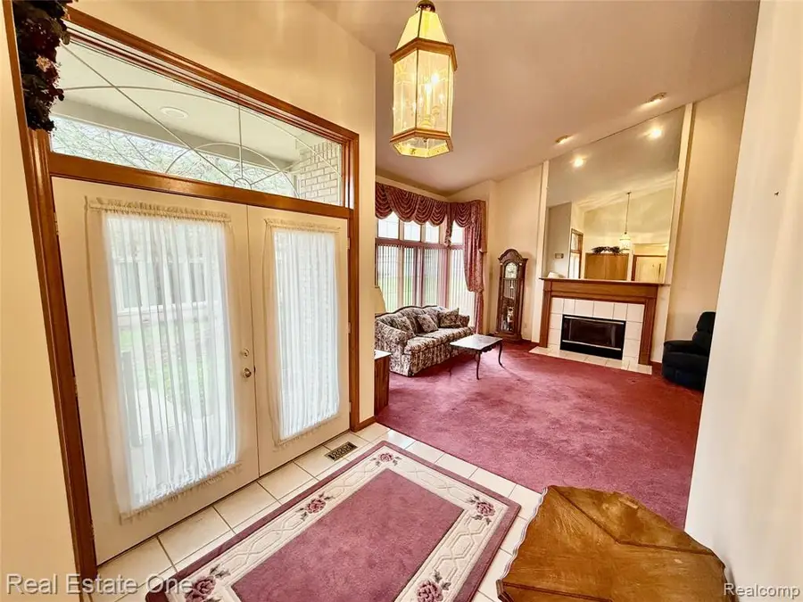 42827 Matthew, Sterling Heights, MI 48313 - #3