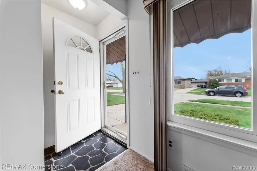 34216 Rosslyn, Westland, MI 48185 - #2