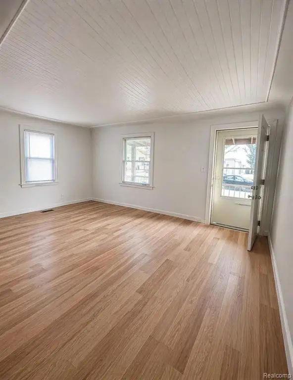 934 Campbell, Flint, MI 48507 - #3