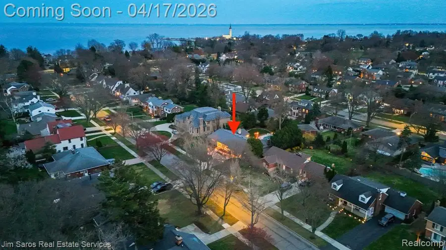 47 Roslyn, Grosse Pointe Shores, MI 48236 - #2