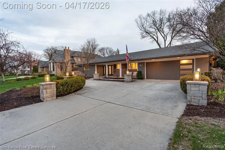 47 Roslyn, Grosse Pointe Shores, MI 48236 - #3