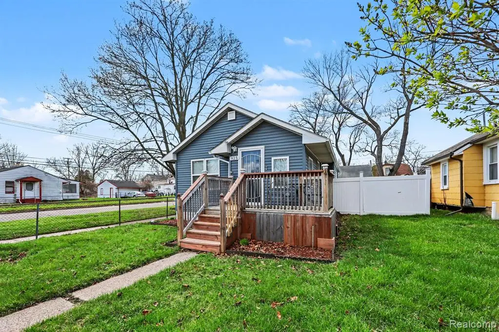 925 Kenilworth, Pontiac, MI 48340 - #1