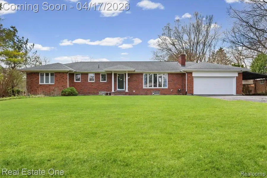 2888 Colonial, Bloomfield Hills, MI 48304 - #3