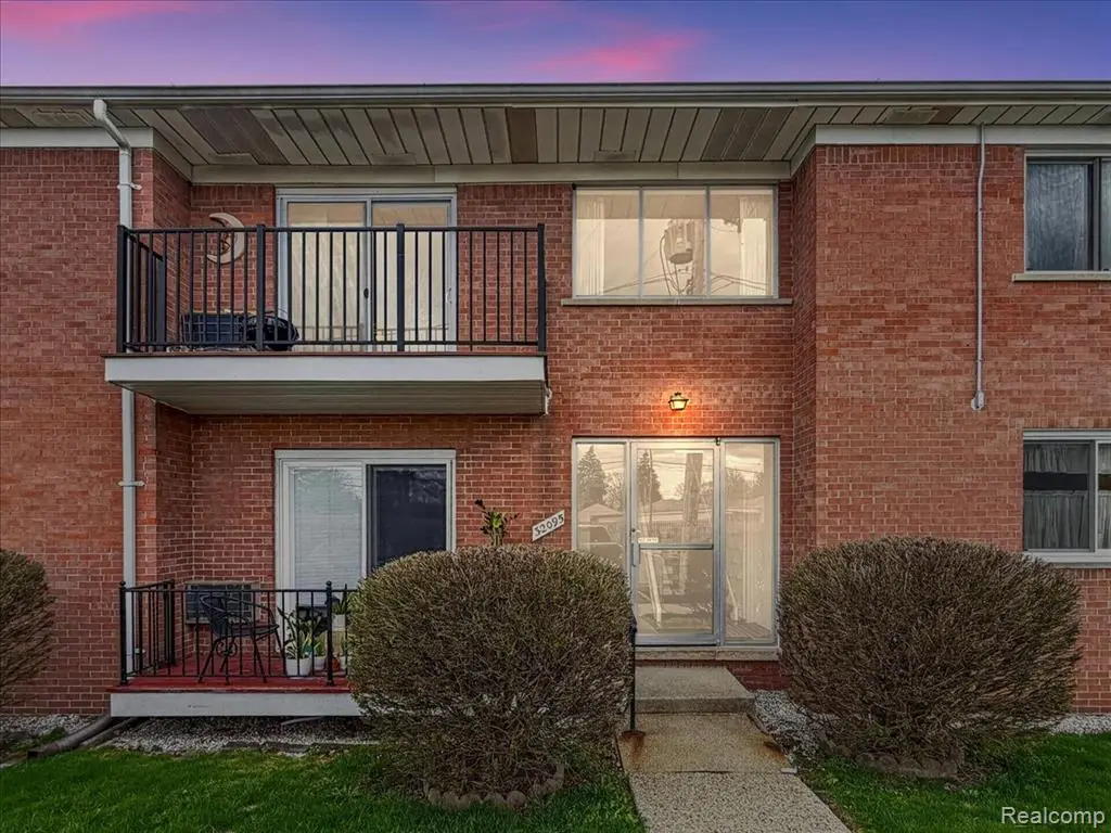32095 Beaconsfield #29, Roseville, MI 48066 - #1