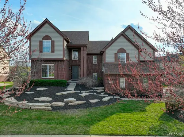 8599 Hummingbird, Commerce Twp, MI 48382