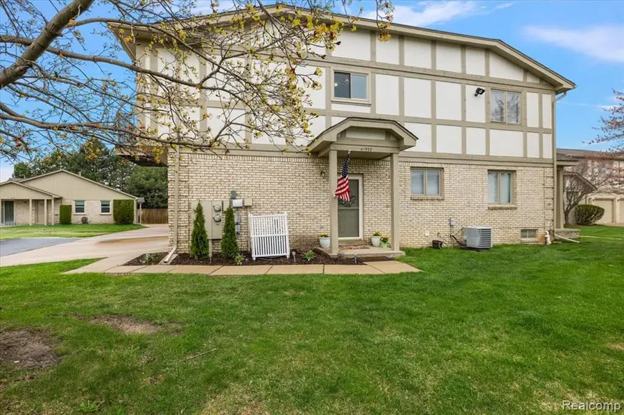 41999 King Edward, Clinton Township, MI 48038 - #3