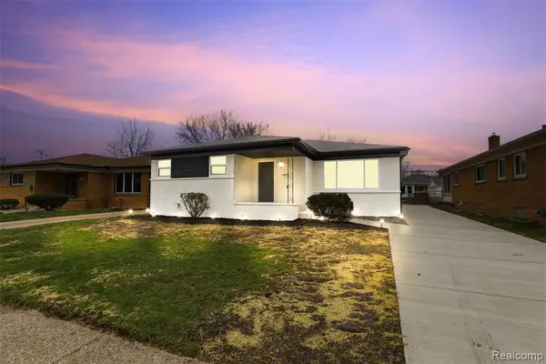 15230 Oakwood, Oak Park, MI 48237