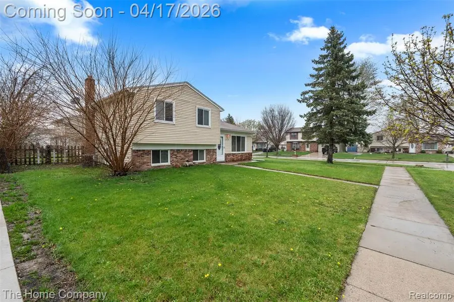 23410 Kenmore, Flat Rock, MI 48134 - #3