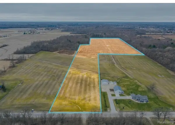 2290 Wadhams, Saint Clair, MI 48079