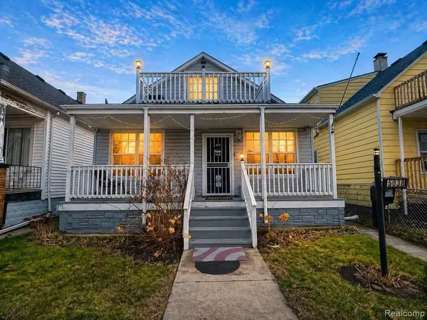 5038 Evaline, Hamtramck, MI 48212