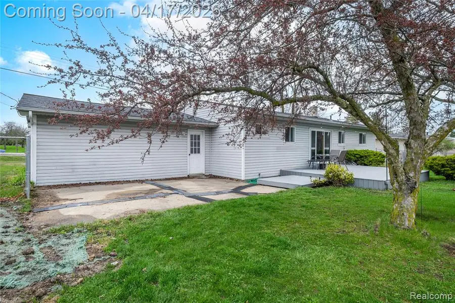 5395 Howe, Grand Blanc, MI 48439 - #3