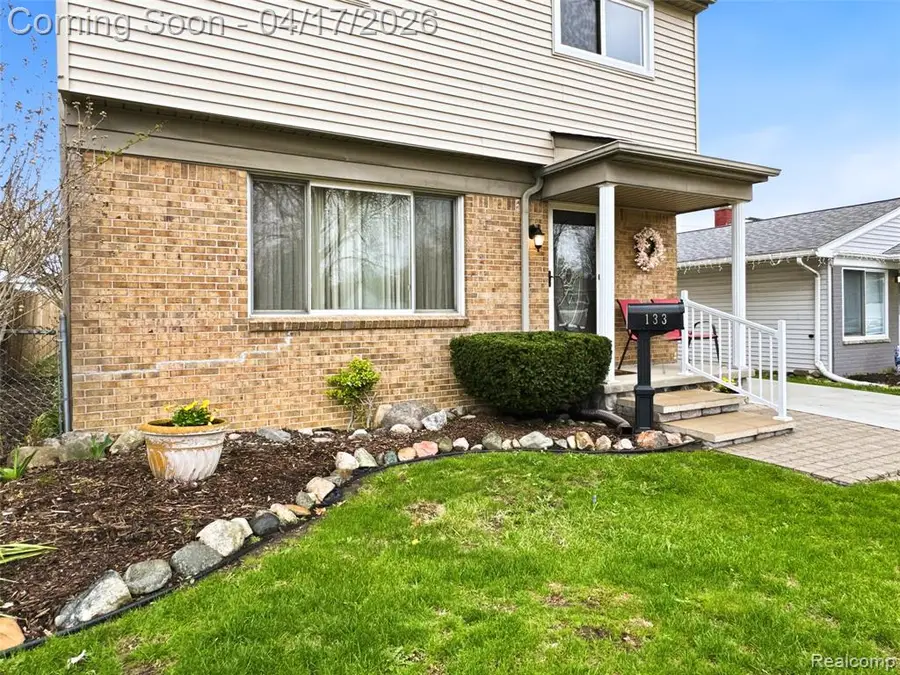 133 N Bywood, Clawson, MI 48017 - #3